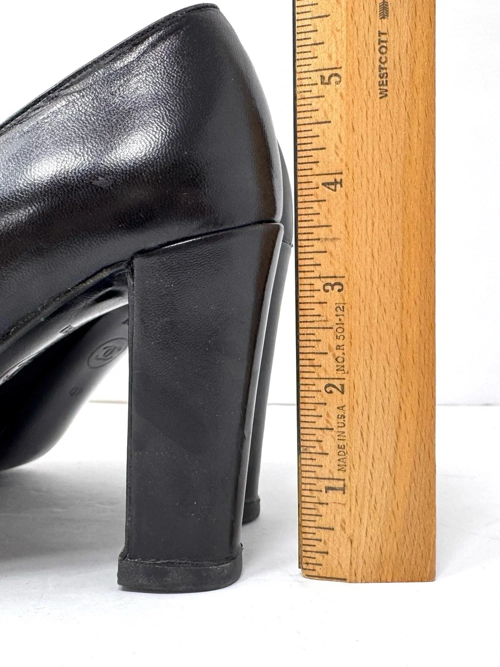 CHANEL black cap toe heels, vintage, made in France, size 40